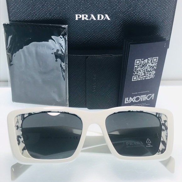 Prada
White Spr 08y Printed Acetate Sunglasses - Picture 12 of 13